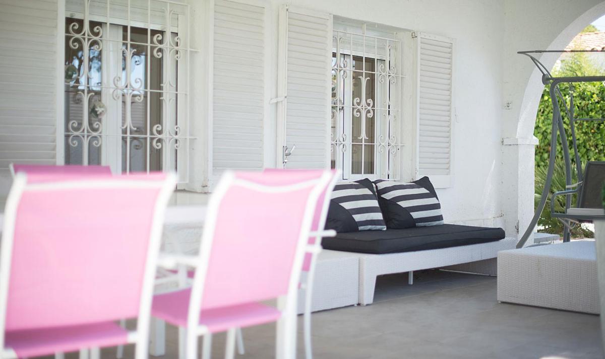 Vila Mar Villa กัมบริลส์ ภายนอก รูปภาพ