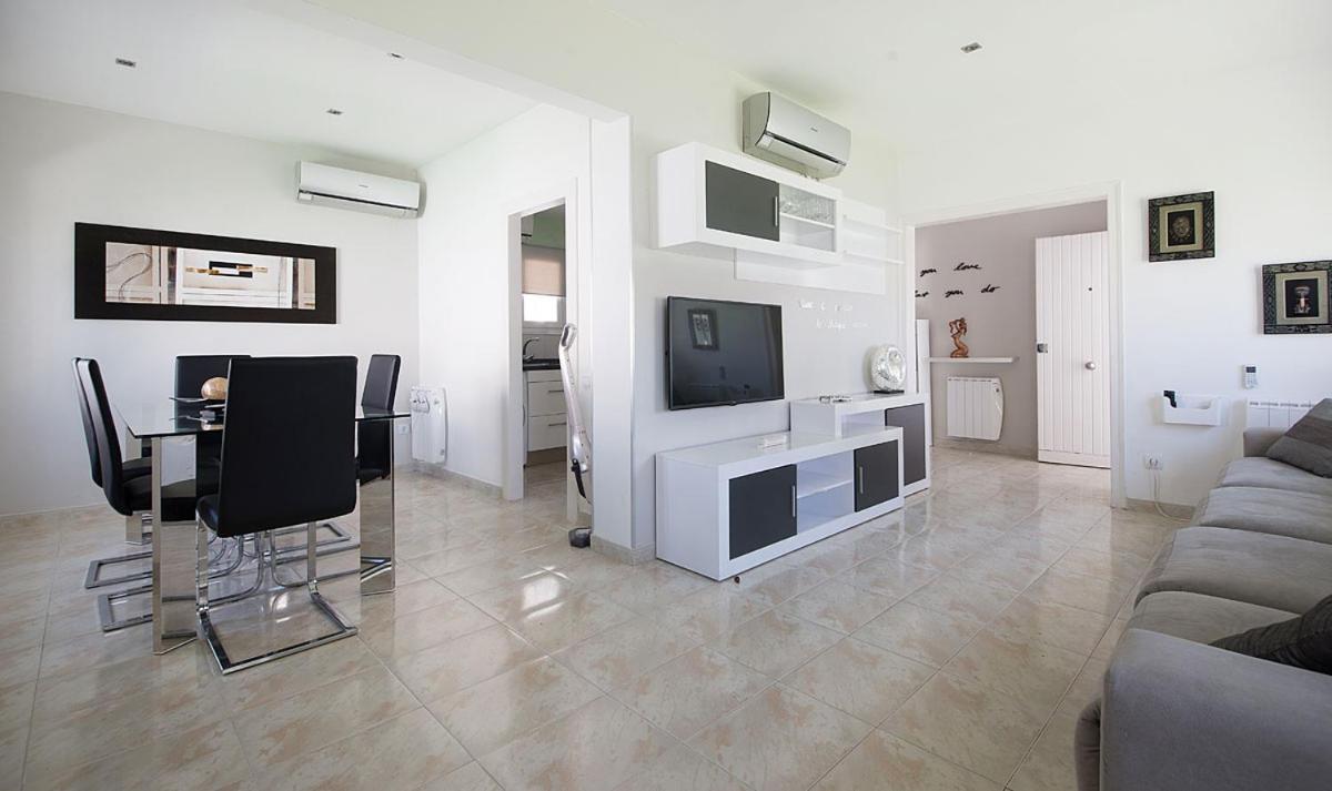 Vila Mar Villa กัมบริลส์ ภายนอก รูปภาพ