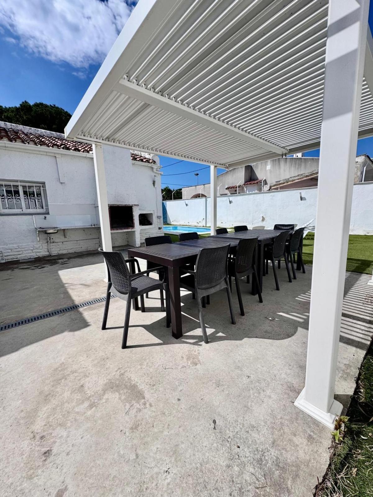 Vila Mar Villa กัมบริลส์ ภายนอก รูปภาพ
