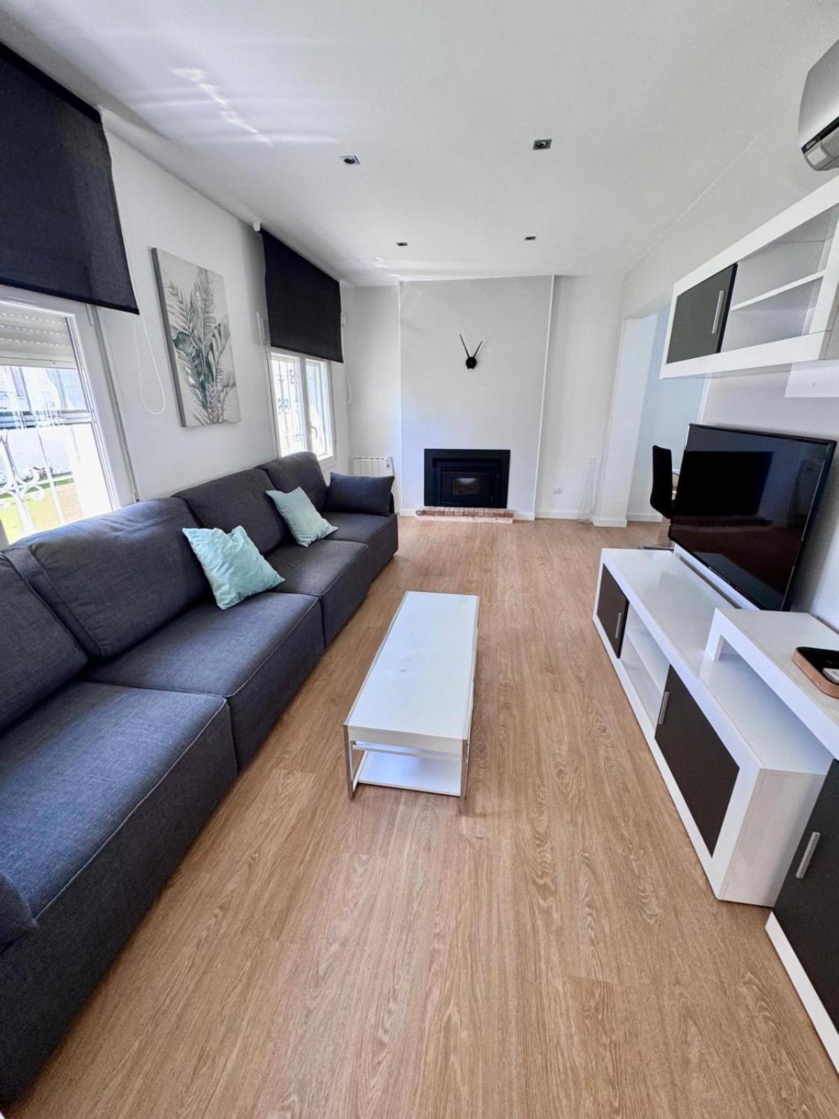 Vila Mar Villa กัมบริลส์ ภายนอก รูปภาพ